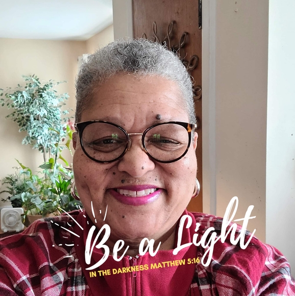 Meet your Posher, Elizabeth - Picture 1 of 1